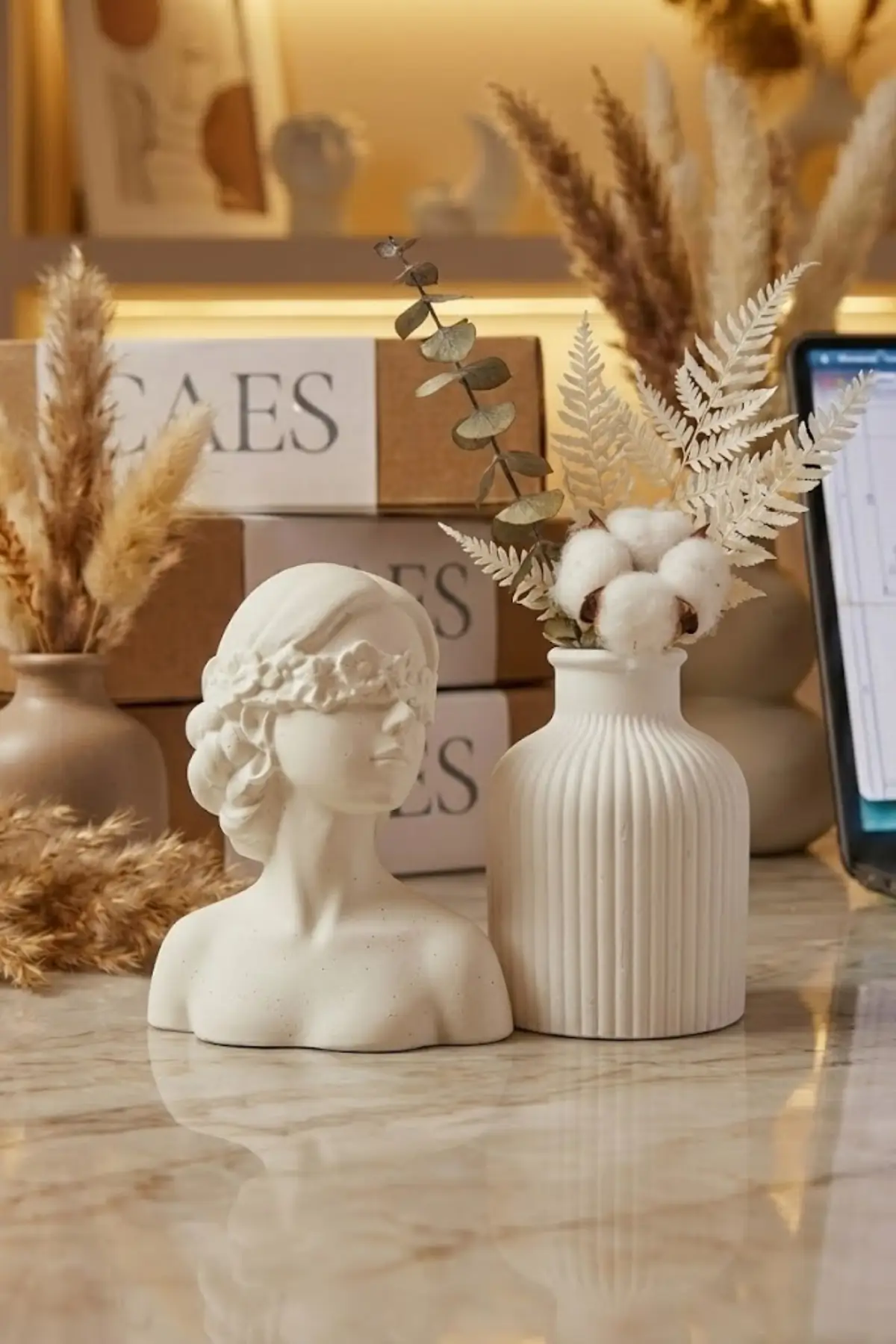 Heykel Büst ve Botanik Vazo Koleksiyonu Seti - Antik Esinti - 2 Ürün