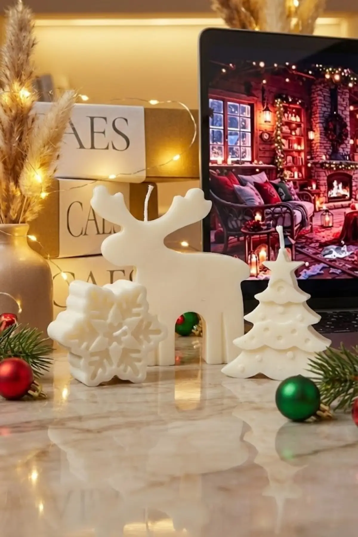 3'lü Yılbaşı Mum Seti - Dekoratif Geyik, Çam Ağacı ve Kar Tanesi Figürlü Hediyelik Obje Mum